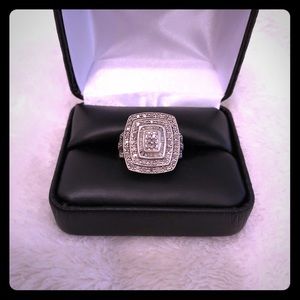 Diamond ring, authentic